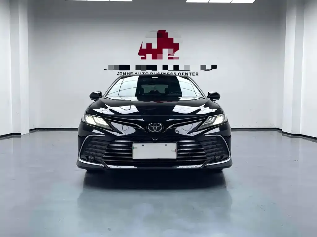 Toyota Camry 2022 из CN, фото 2