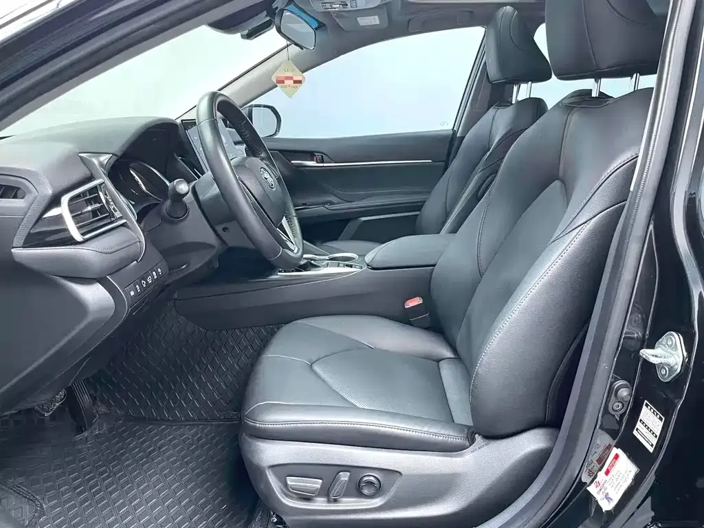 Toyota Camry 2022 из CN, фото 5
