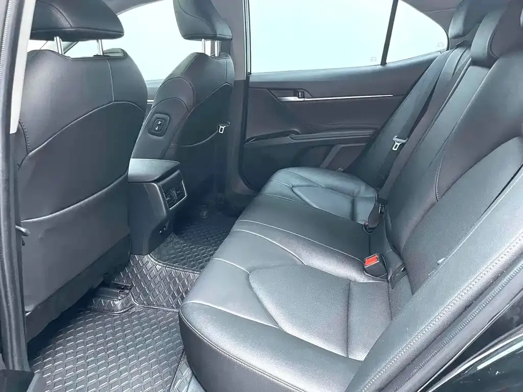 Toyota Camry 2022 из CN, фото 10