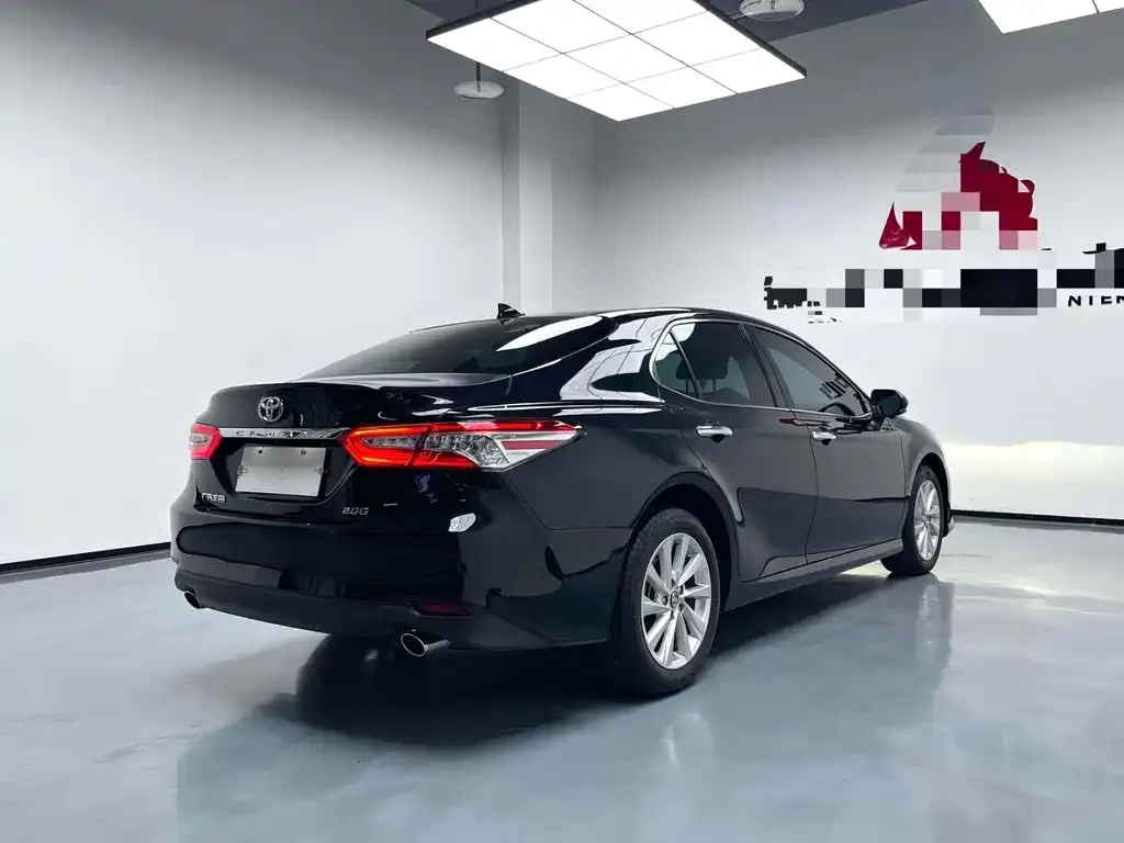 Toyota Camry 2022 из CN, фото 8