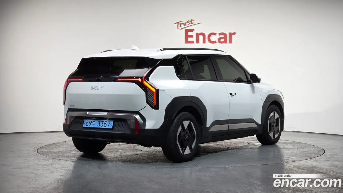 Kia EV3 — фото 2