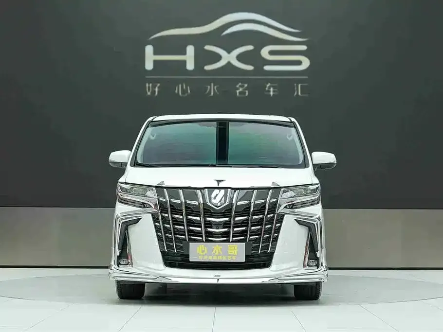 Toyota Alphard — фото 7