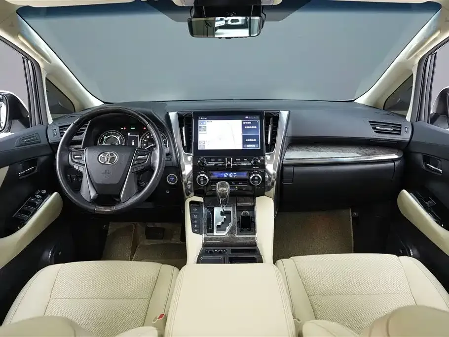 Toyota Alphard — фото 8