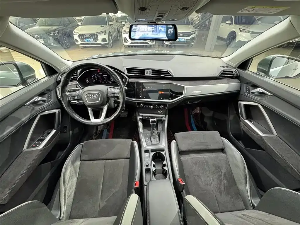 Audi Q3 2021 из CN, фото 7