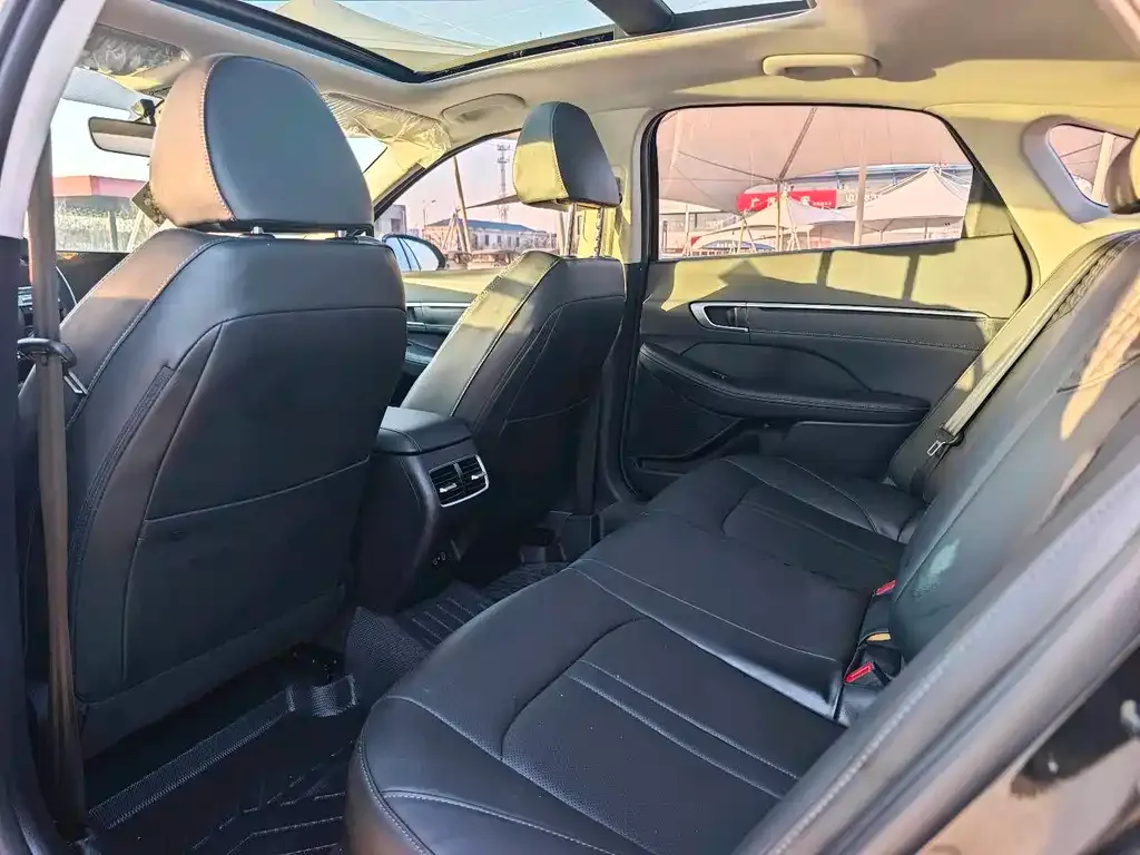 Hyundai Sonata 2025 из CN, фото 4
