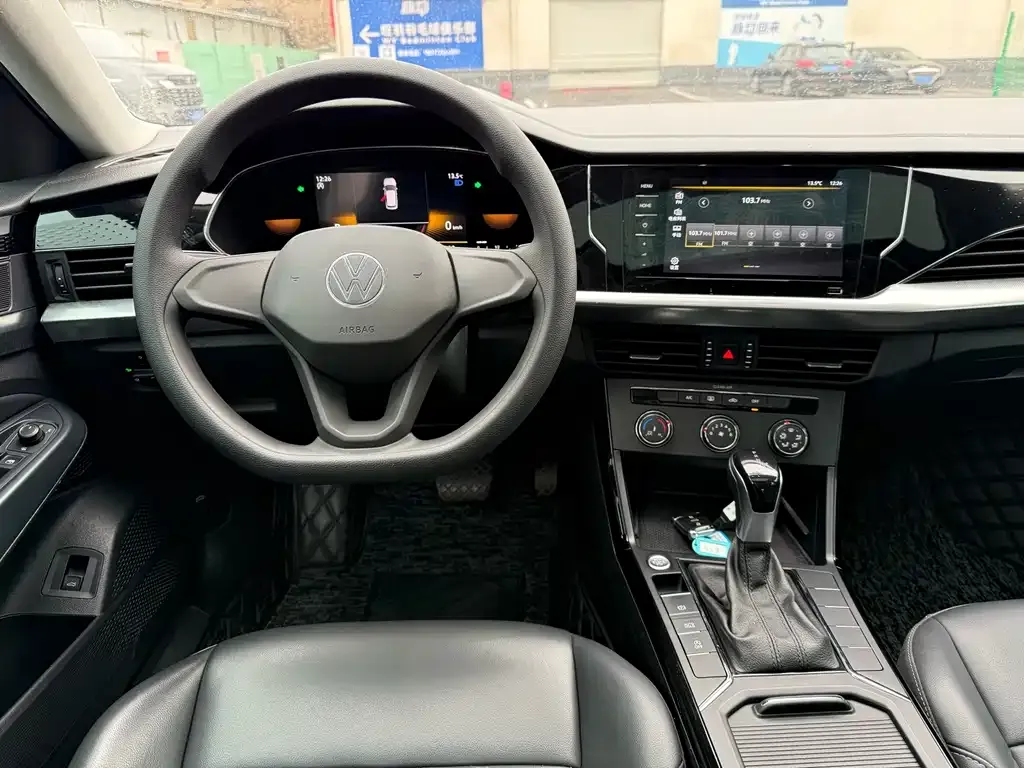 Volkswagen Passat 2022 из CN, фото 5