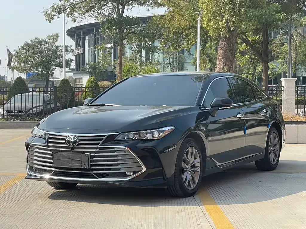 Toyota Avalon 2021 из CN, фото 1