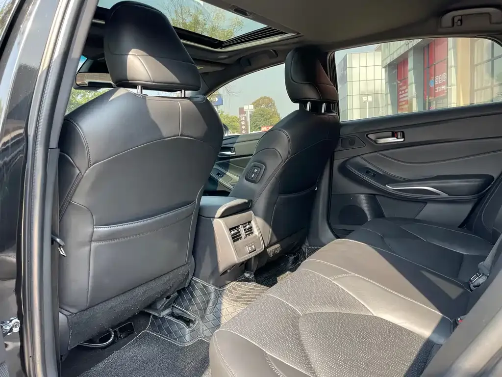 Toyota Avalon 2021 из CN, фото 2