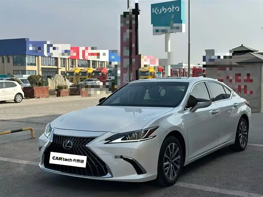 Lexus ES 2023 из CN, фото 1