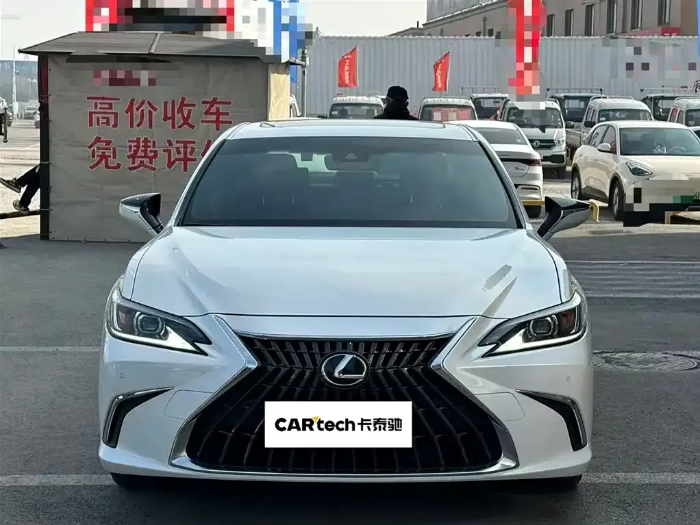 Lexus ES 2023 из CN, фото 2