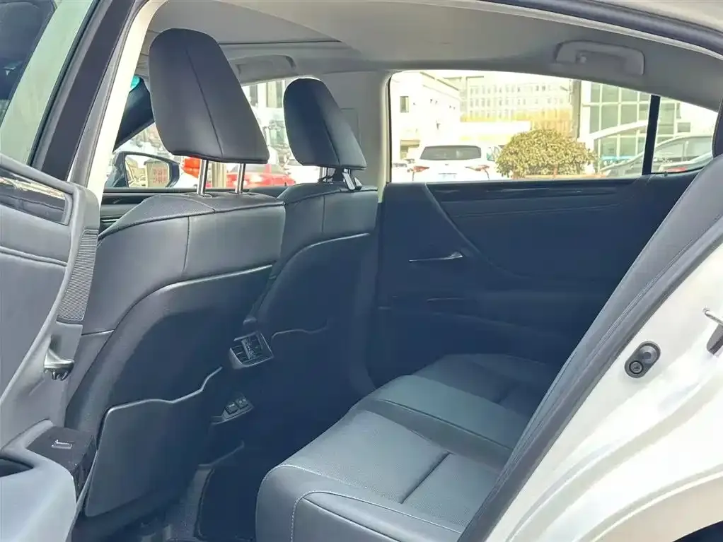Lexus ES 2023 из CN, фото 6