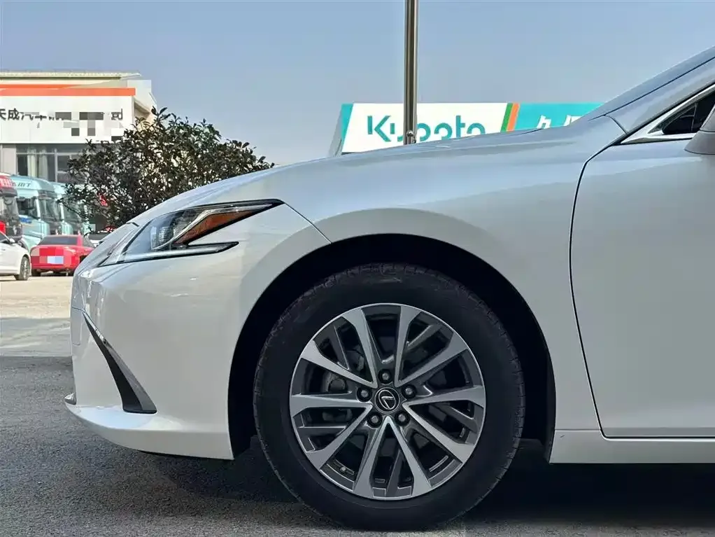 Lexus ES 2023 из CN, фото 9