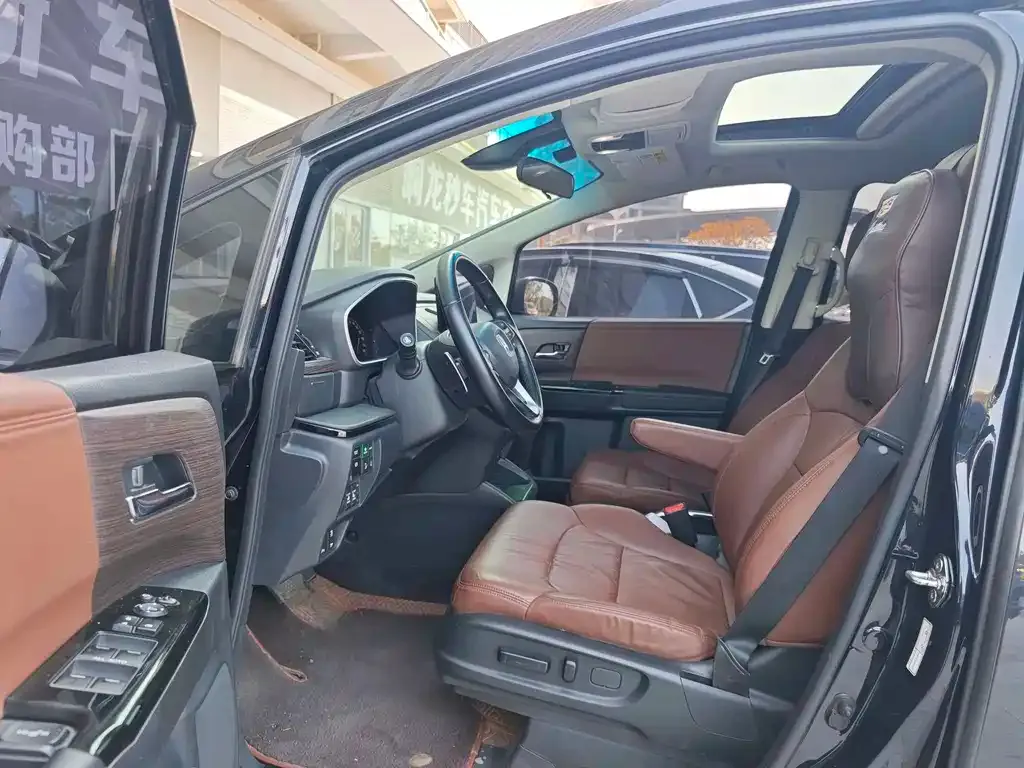 Honda Odyssey 2022 из CN, фото 2