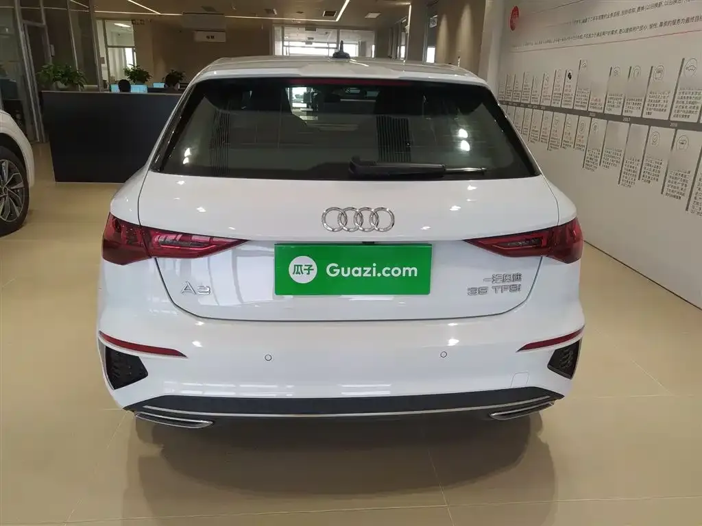 Audi A3 2023 из CN, фото 10