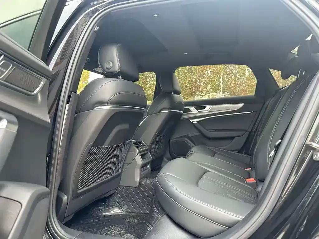 Audi A6L 2025 из CN, фото 7