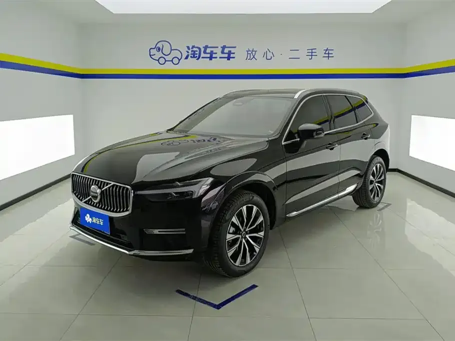 Volvo XC60 — фото 1