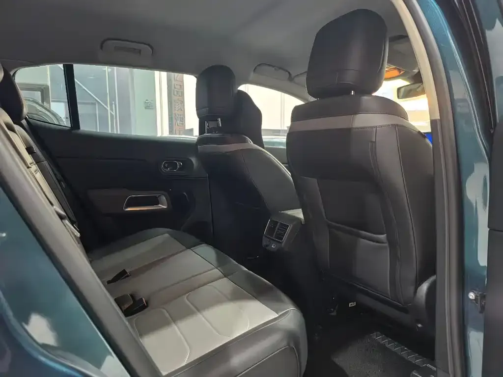 Citroen C5 AIRCROSS 2023 из CN, фото 6