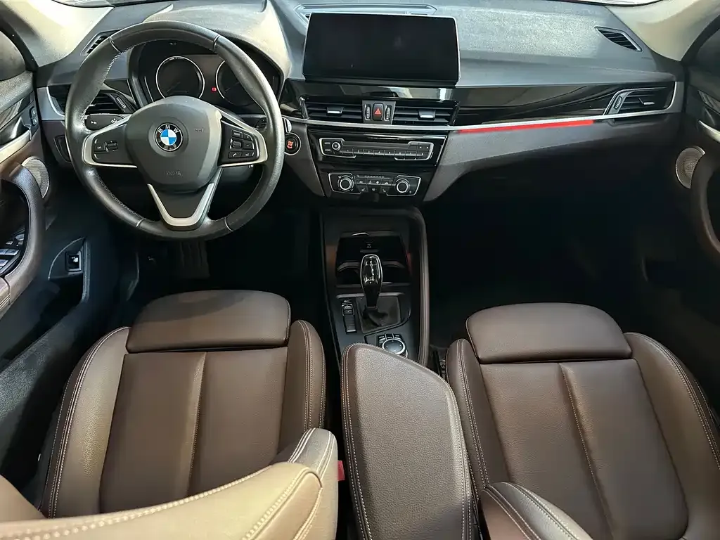 BMW X1 2021 из CN, фото 10