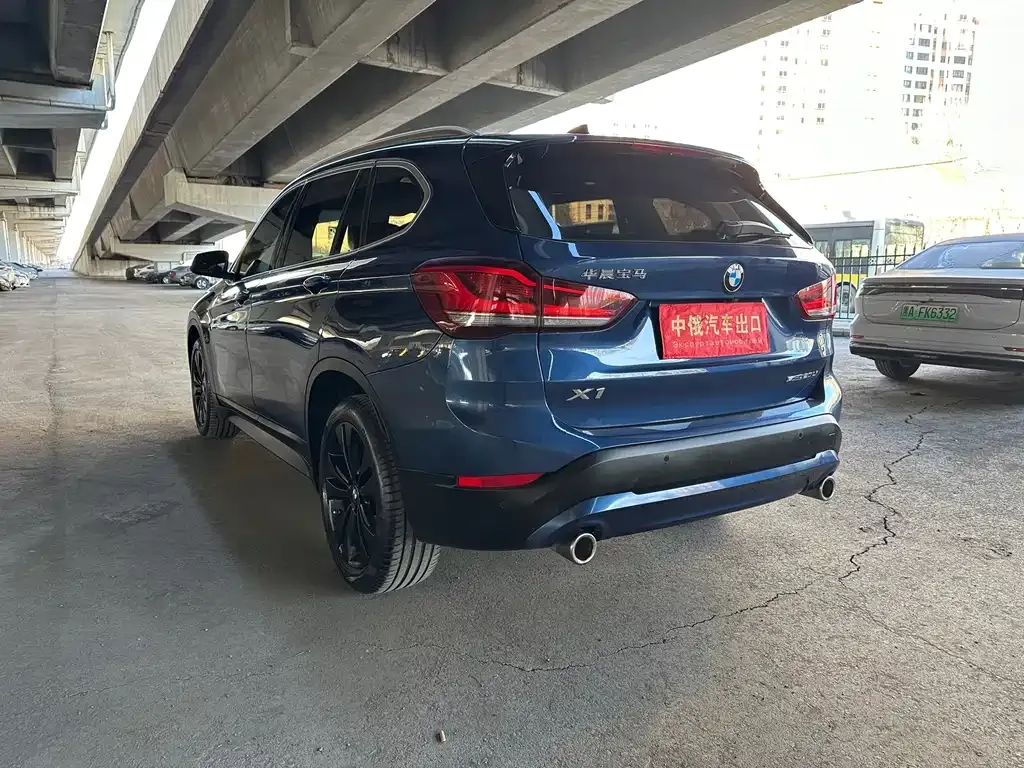 BMW X1 2021 из CN, фото 8