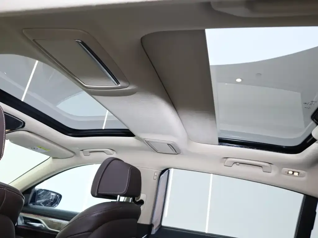 BMW 7 Series 2021 из CN, фото 3