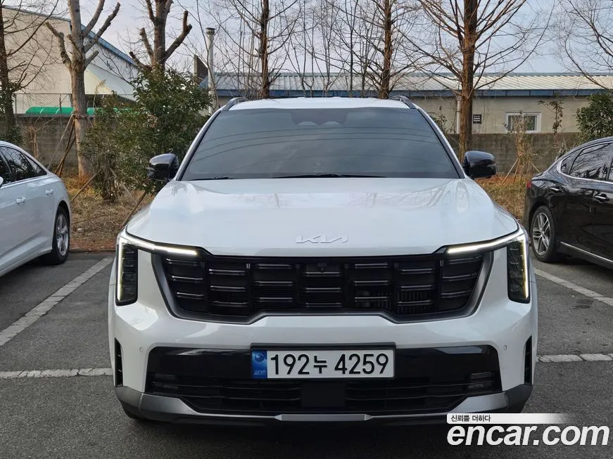 Kia Sorento — фото 10