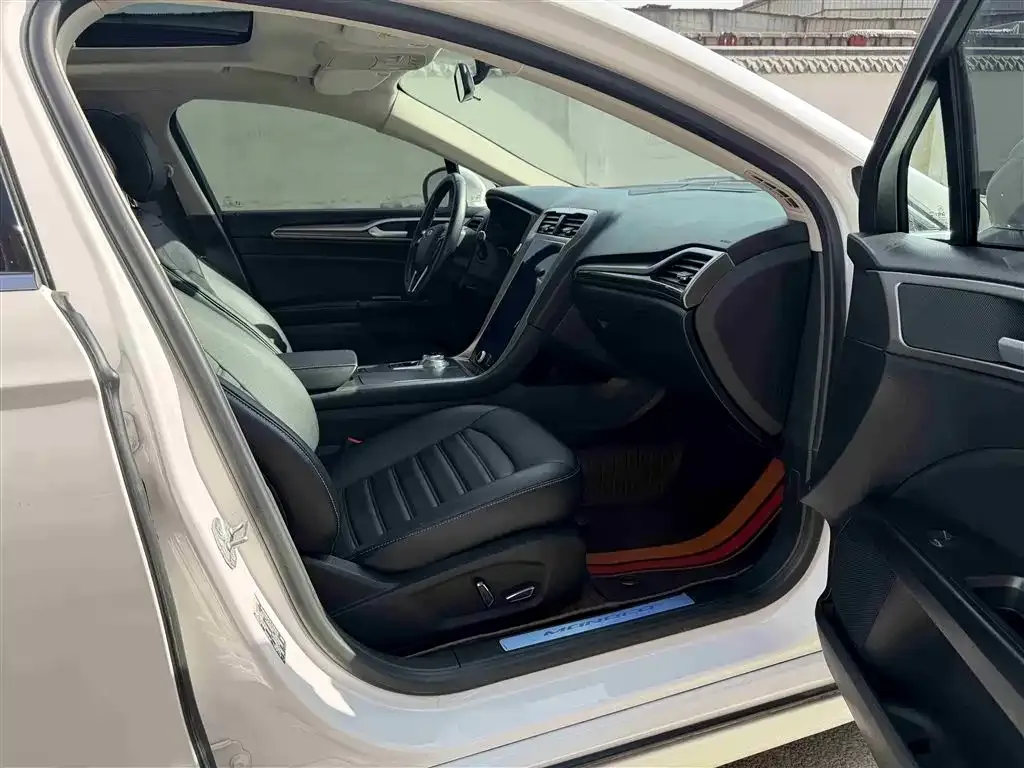 Ford Mondeo 2022 из CN, фото 3