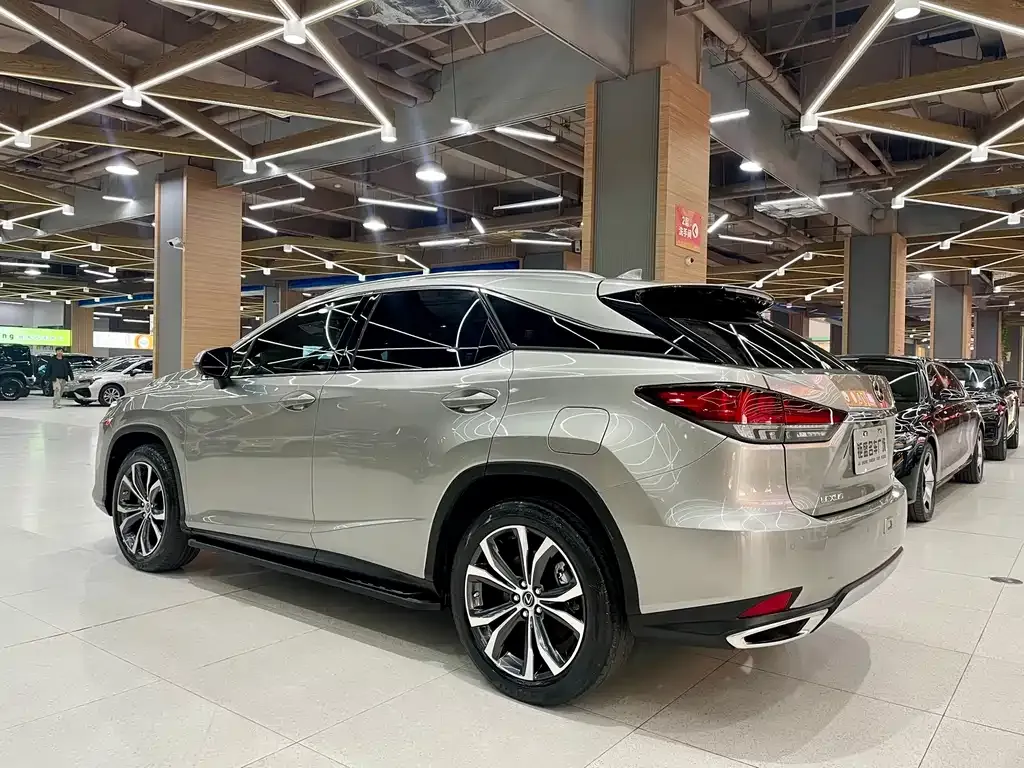 Lexus RX — фото 4
