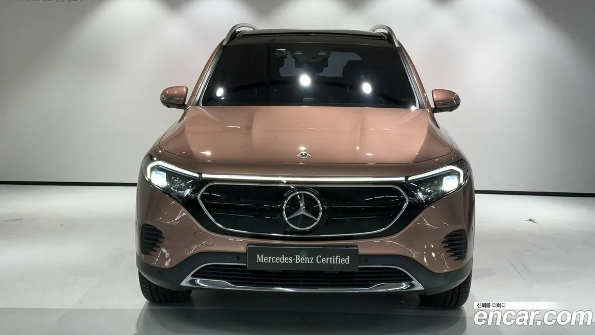 Mercedes-Benz EQB — фото 2