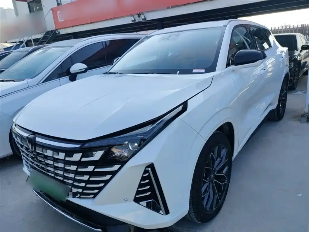Changan UNI-Z New Energy 2025 из CN, фото 4