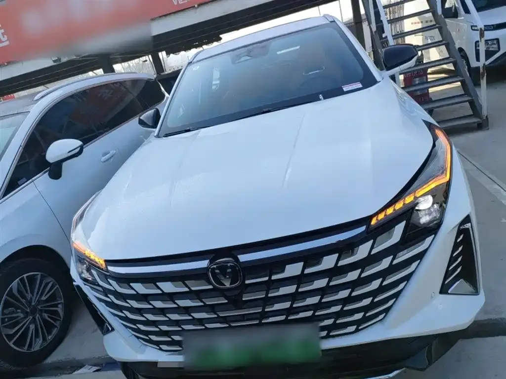 Changan UNI-Z New Energy 2025 из CN, фото 8