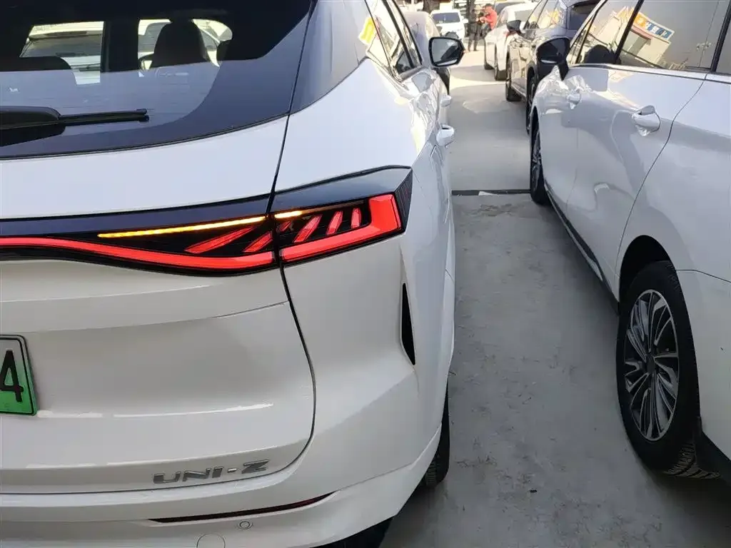 Changan UNI-Z New Energy 2025 из CN, фото 6