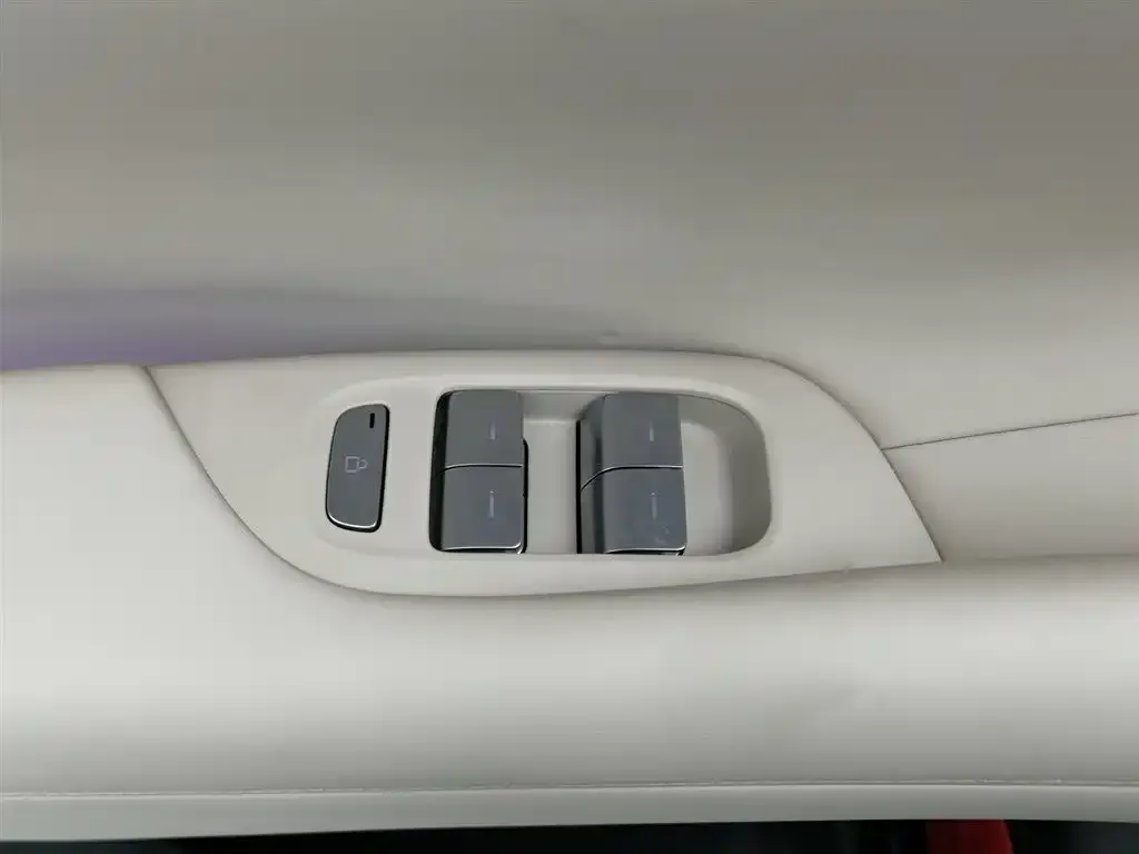 Xiaomi YU7 2025 из CN, фото 2