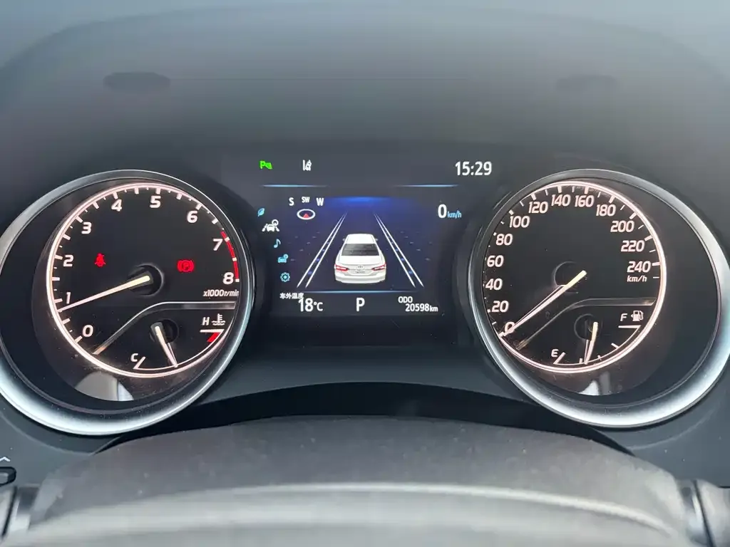 Toyota Camry 2023 из CN, фото 5