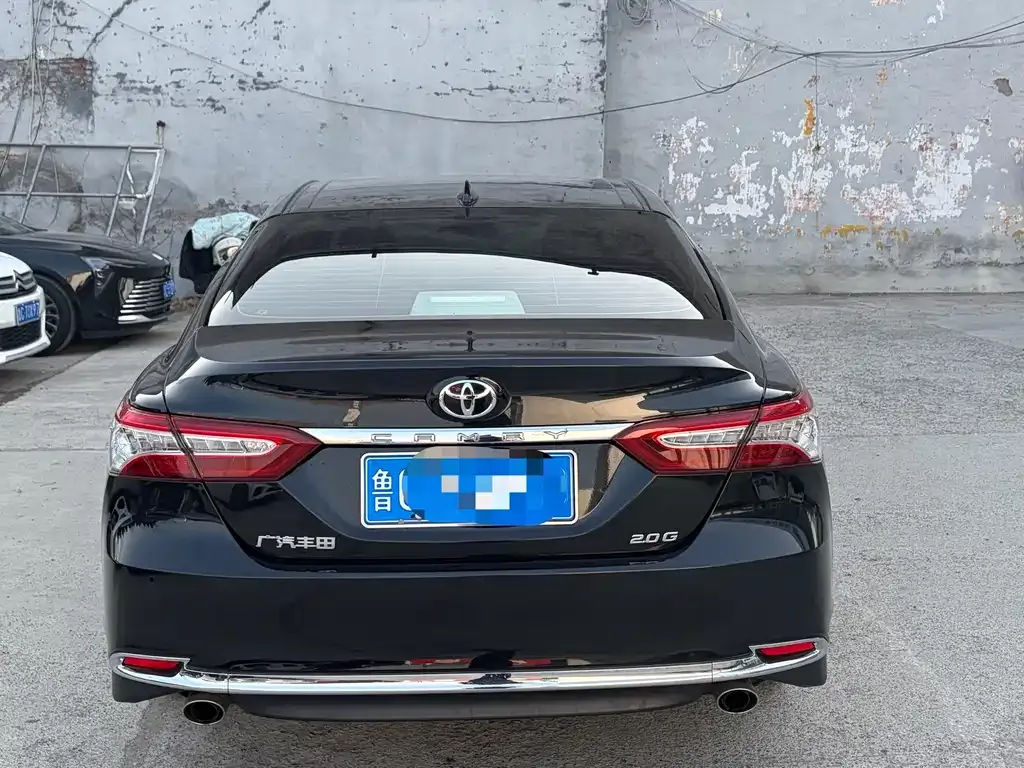 Toyota Camry 2023 из CN, фото 2