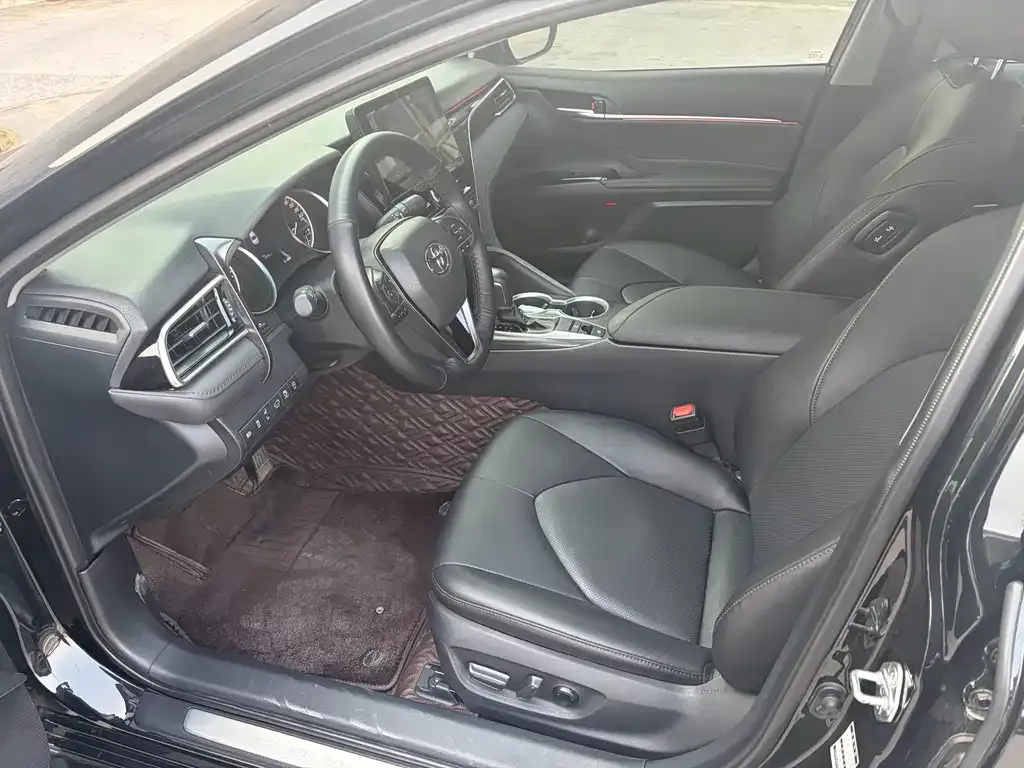 Toyota Camry 2023 из CN, фото 3