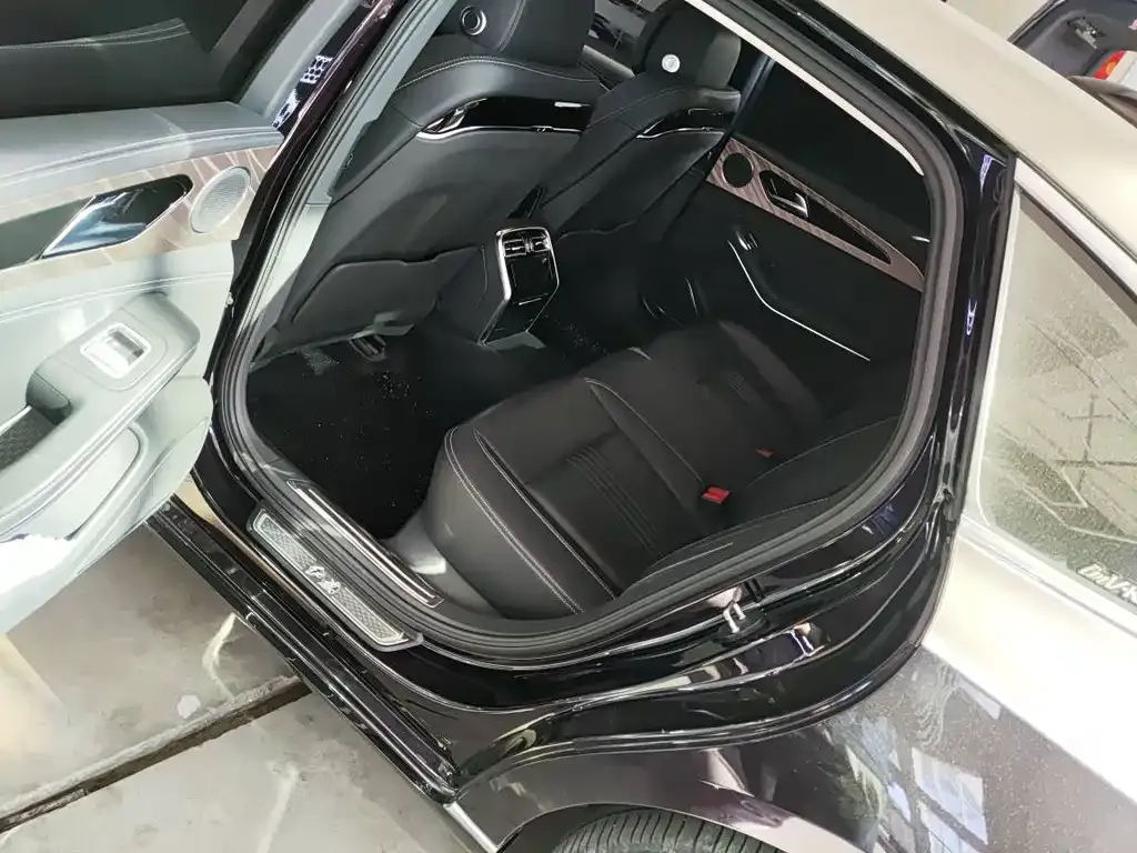 Hongqi H9 2021 из CN, фото 7