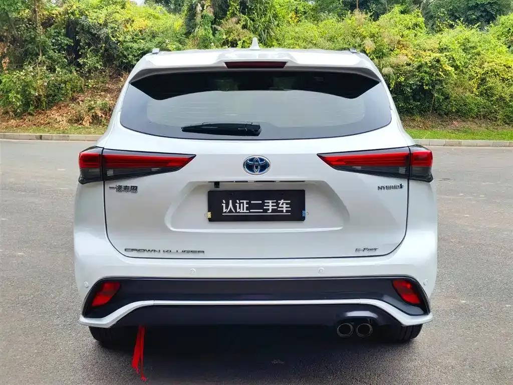 Toyota Crown Kluger 2021 из CN, фото 3