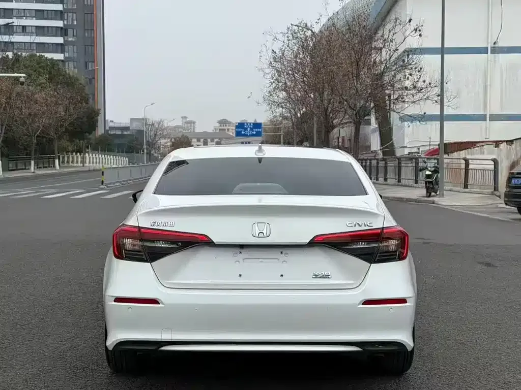 Honda Civic — фото 5