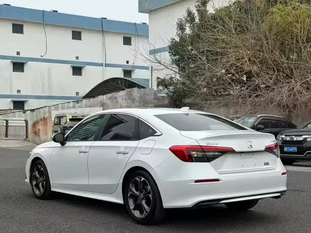 Honda Civic — фото 9