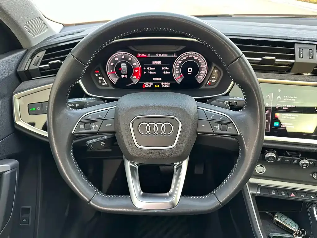 Audi Q3 2022 из CN, фото 4