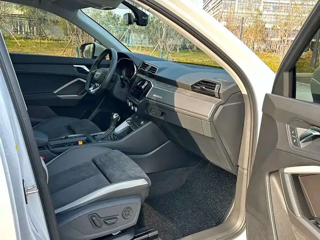 Audi Q3 2022 из CN, фото 7