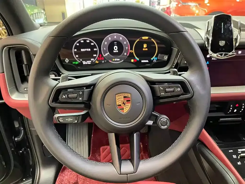 Porsche Cayenne 2025 из CN, фото 5