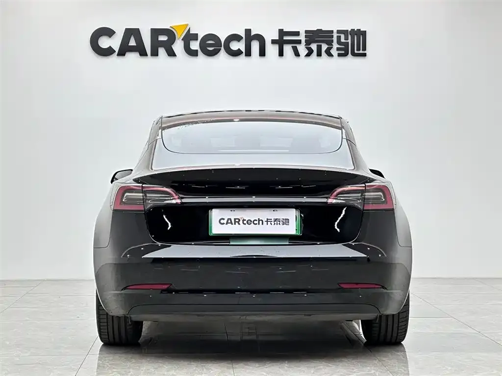 Tesla Model 3 — фото 5
