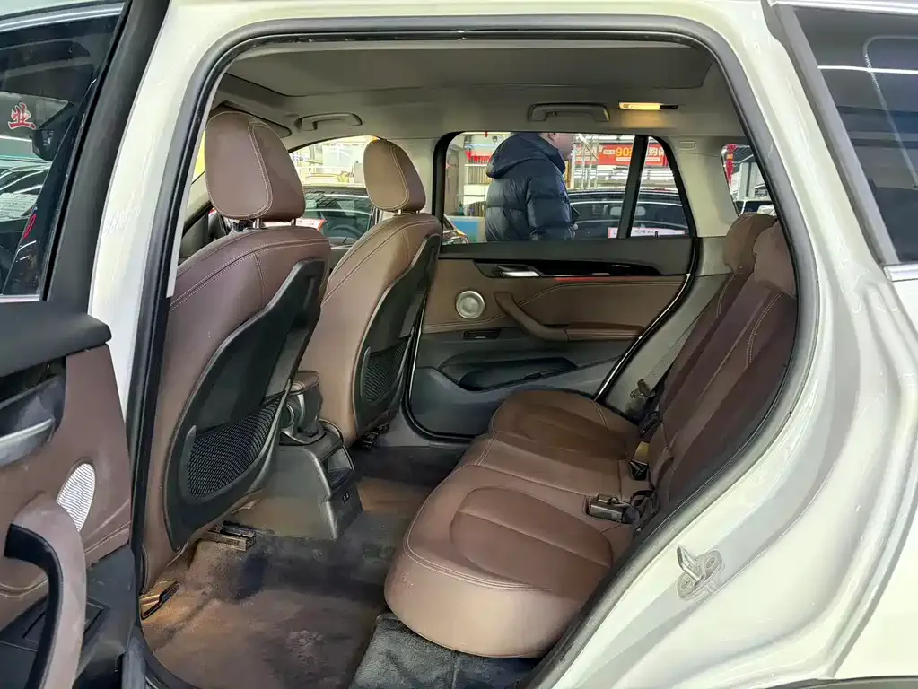 BMW X1 2022 из CN, фото 2