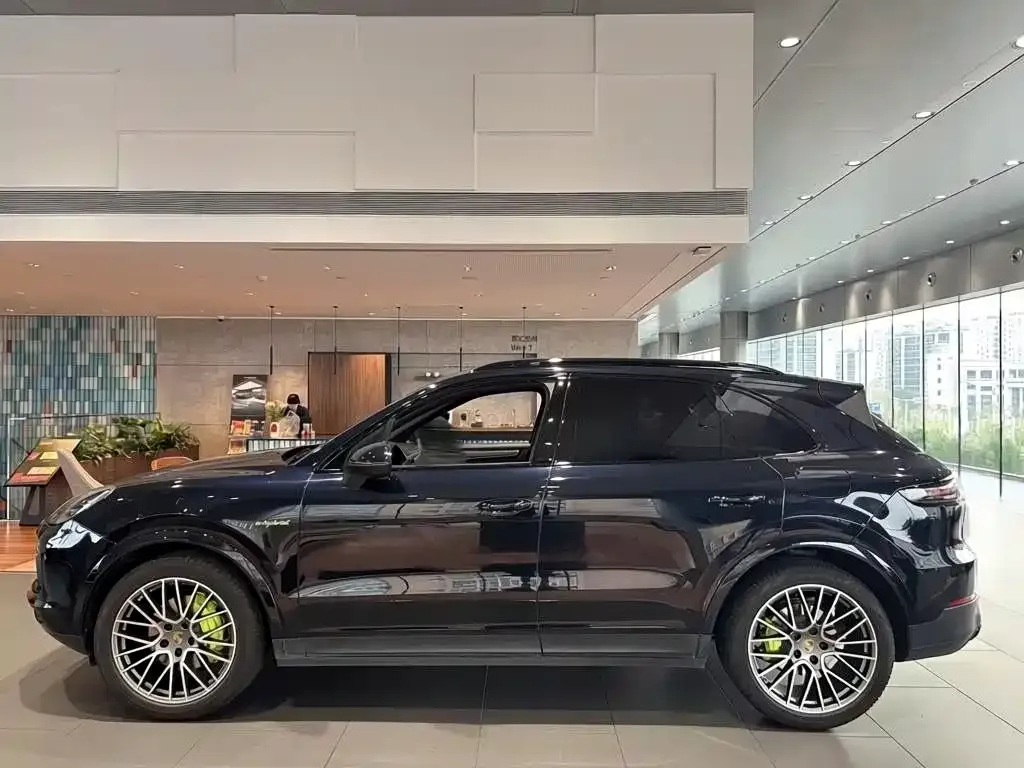 Porsche Cayenne Hybrid — фото 3