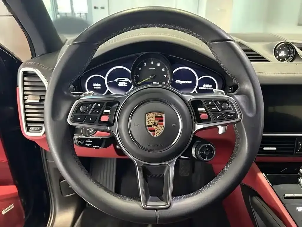 Porsche Cayenne Hybrid — фото 6