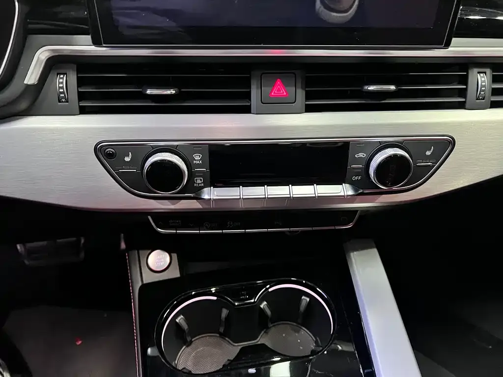 Audi S4 2023 из CN, фото 2