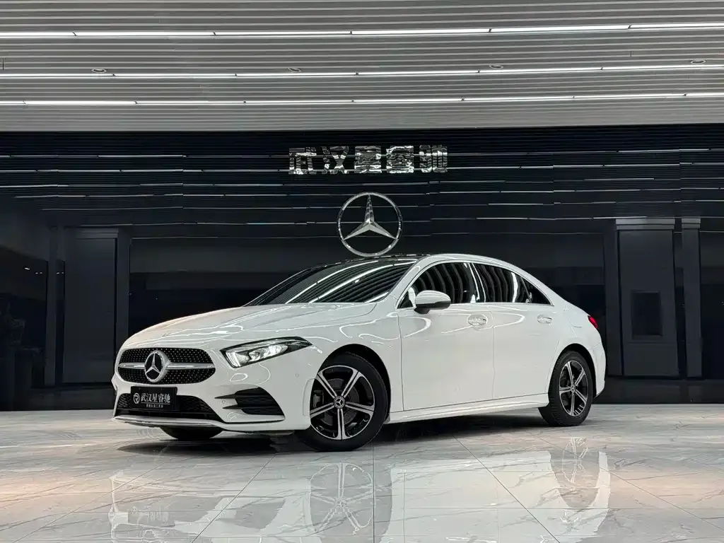 Mercedes-Benz A-Class 2023 из CN, фото 1