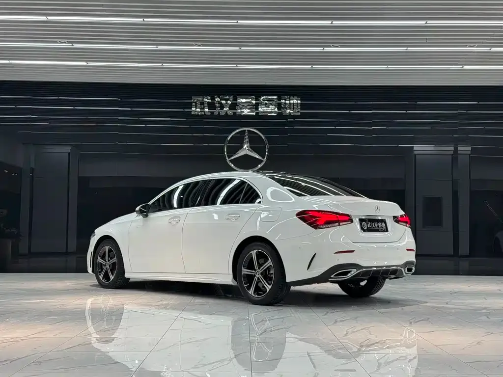 Mercedes-Benz A-Class 2023 из CN, фото 9