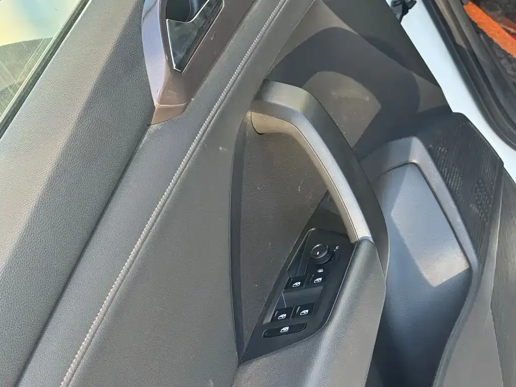 Volkswagen Tharu 2022 из CN, фото 3